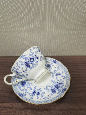 z日本回流瓷器，鳴海NARUMI米蘭系列骨瓷咖啡杯一套，細節如