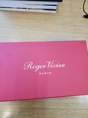Roger Vivier 原廠鞋盒