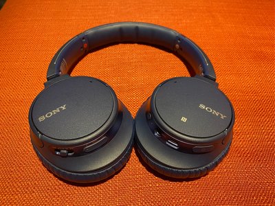 二手真品SONY 耳罩式藍芽無線降噪耳機 WH-CH700N便宜出清