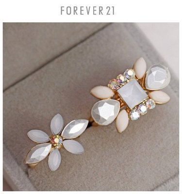 ♥WATER LOVE♥ 美國少女品牌 造型 蛋白寶石 花型立體 戒指 兩個一組 內直徑17mm