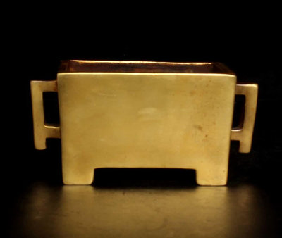 紫銅鎏金小馬槽爐11520重量：0.82kg材質：紫銅產品規格  如下圖：014807