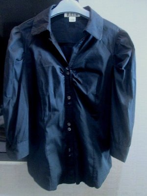 專櫃ARK黑色小澎袖BURBERRY MOMA IROO款格紋棉質七分袖襯衫M號