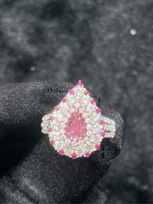 『行家珠寶Maven』GIA粉紅鑽1.04克拉fancy濃粉戒墜兩用設計款搭配天然鑽石紅寶石重金打造