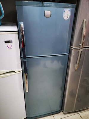 台北中古冰箱~(套房學生最愛)中型電冰箱~壓縮機保固三年