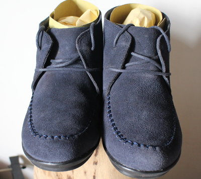 全新義大利品牌【bussola 】深藍黑色麂皮綁帶休閒短靴Size:36 $1499含運賠本出清亂亂賣