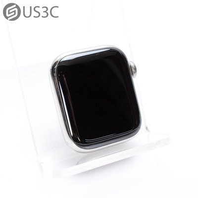 【US3C-台南店】【一元起標】Apple Watch 8 41mm GPS+LTE 銀色 不鏽鋼錶框 行動網路版 IP6X等級防塵認證 二手智慧穿戴裝置
