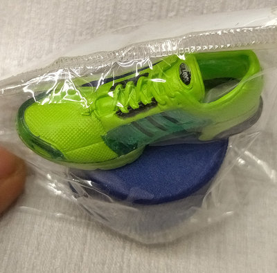 B-3 櫃 ：PEPSI 百事可樂 CLIMACOOL 螢光綠 ADIDAS SNEAKERS 球鞋 瓶蓋 盒玩