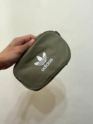 「 二手包 」 Adidas 斜背腰包（綠色）246