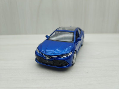 全新盒裝~1:43~豐田TOYOTA CAMRY 合金模型玩具車 亮藍色
