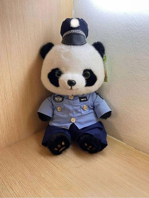 警察熊貓公仔玩偶盼盼達達擺件玩具制服毛絨熊交警小熊大熊貓~沁沁百貨