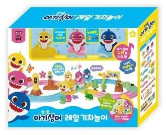可超取🇰🇷韓國境內版 碰碰狐 鯊魚寶寶 鯊魚家族 音樂 火車 軌道 玩具遊戲組
