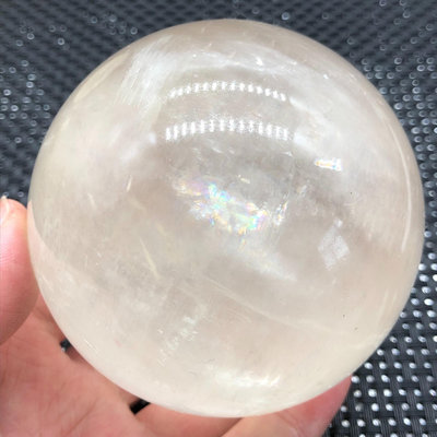 天然冰洲石球，一物一圖，直徑8.2厘米，重835克，121597 水晶 原石 把件【玲瓏軒】
