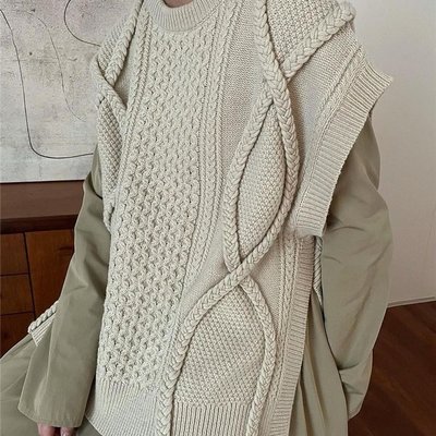 預購】日本CLANE冬21新入荷3D CABLE SLIT KNIT VEST立體麻花編織圓領側