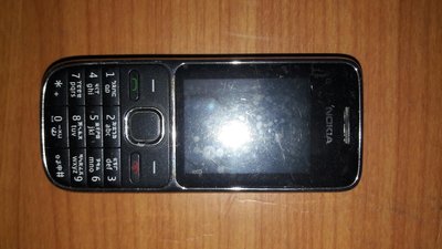 Nokia （無充電器無法測試，當零件機賣）