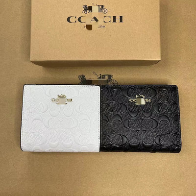 新款熱銷 COACH蔻馳女士零錢包 浮雕錢包 C7353 尺寸:11.5*9.5 CM 外貿合作壓花明星大牌同款服裝包包