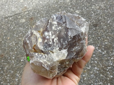 ~shalin-crystal~手握式~超完整優質巴西鱷魚骨幹水晶~1.143公斤~能量優質~一元起標!