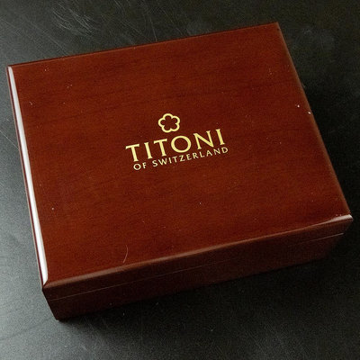 TITONI 瑞士梅花錶手錶紅木盒子