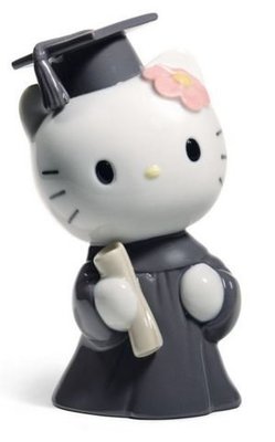 鼎飛臻坊 Hello Kitty 凱蒂貓  Lladro純手工製作 畢業造型 陶瓷 娃娃 擺飾  日本正版