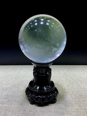 綠幽靈水晶球，晶體冰透水潤、顏色翠綠，居家客廳玄關、辦公桌擺1894 水晶 原石 擺件【玲瓏軒】