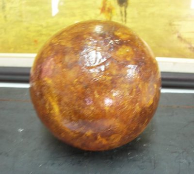 【藏家釋出】早期收藏 ◎ 《老琥珀球》重約1436g  ◎ 很不錯的老件