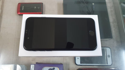 Apple iPhone SE3 SE(2022) 128G 5G~手機~8800元