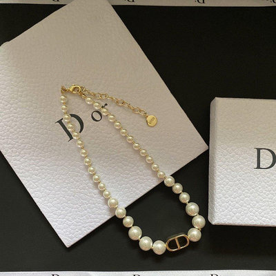 DIOR  迪D家經典新品字大小珍珠項鏈簡約氣質優雅風明星同款頸鏈女-水水精品衣櫥