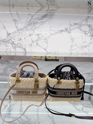 【一品香包】新款Dior編織戴妃包 潮流手提包單肩包 搭配可拆卸的皮革寬肩帶 折疊禮盒