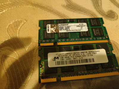 筆電用DDR2/ 1G記憶體 兩支