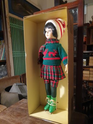 古早懷舊 早期櫥窗娃娃（有盒）🉐️特價  洋娃娃【侘寂文學館】 捲髮少女……正老稀有……