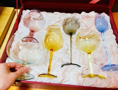 全新水晶杯王Moser六件 各種彩色絕版 最 大手工 長莖香檳杯利口酒杯杯白蘭地