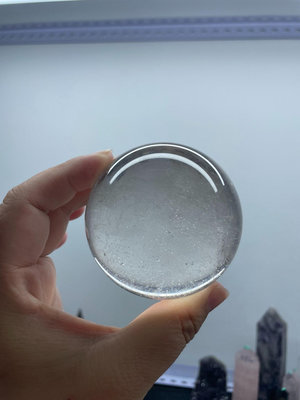 天然巴西茶水晶球這個是微茶體比較透后面是燈座效果直徑：6.8 水晶 擺件 原石【紫竹齋】4848