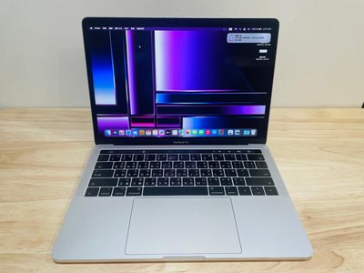 台中 2017年 MacBook Pro 13吋 i5 (3.1) 8G 256G 銀色 蘋果電腦 442次 沒有盒裝