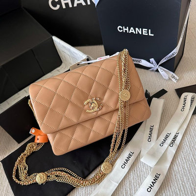 【二手】折疊禮盒 Chanel  金幣 風琴包   搭配很適這季節   復古氛