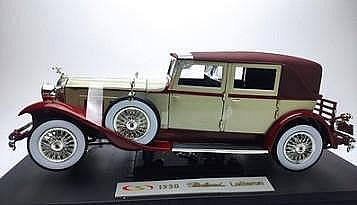【熱賣精選】汽車模型 車模 收藏模型Signature 1/18 1930 PACKAID LEBARON 精致老爺車合金收藏車模