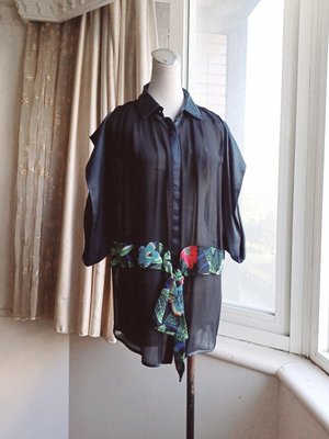英國倫敦設計師 UNCONDITIONAL 和風寬袖 印花純絲罩衫