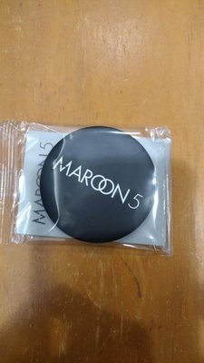西洋天團  魔力紅 Maroon 5-台灣限定 魔力紅官方磁鐵開瓶器