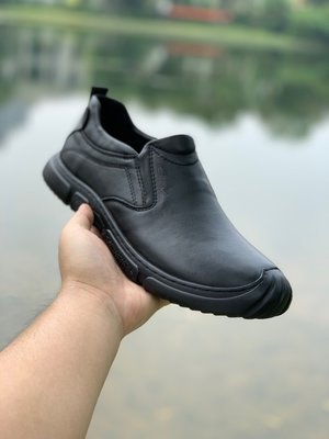 Clarks克拉克懶人鞋 輕量化設計新款舒適男樂福鞋 休閒運動鞋 黑色 39-44