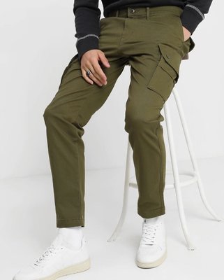 levi's slim tapered cargo