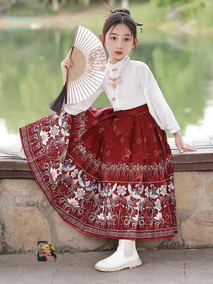 女童馬面裙套裝秋冬2023新款古風明制漢服兒童中國風古裝女孩唐裝-西瓜鈣奶