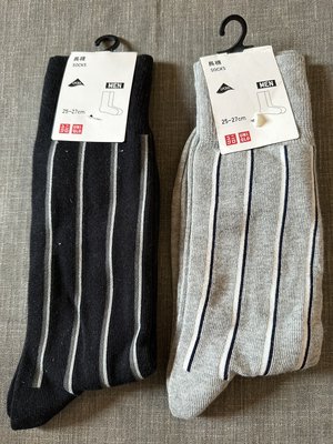 uniqlo 直條紋 SOCKS 長襪 日本原場地製 單雙限量特價:99元 本賣場任意購買6雙襪 都可享免運費寄送服務