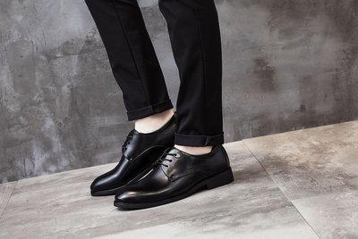 【實用大方】秋季皮鞋男士色系新款正裝英倫商務尖頭英倫風