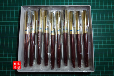 日本 寫樂 Sailor 200型 鋼筆 F-4 金尖 紅色款 ~ 附贈黑色絨布筆袋