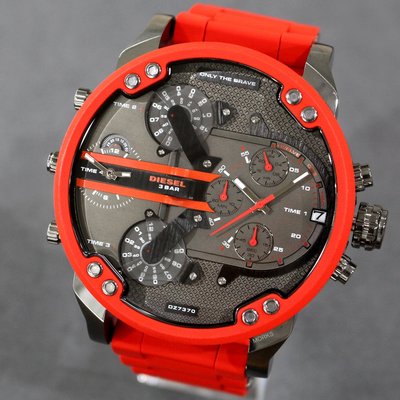 現貨 可自取 DIESEL DZ7370 手錶 57mm 鐵灰色 亮紅色 大錶面 橡膠包覆鋼帶 男錶