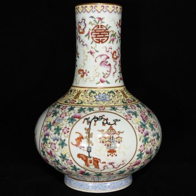 古董瓷器 古瓷器 清乾隆粉彩博古花卉福壽紋瓶，30×21，3200-8595