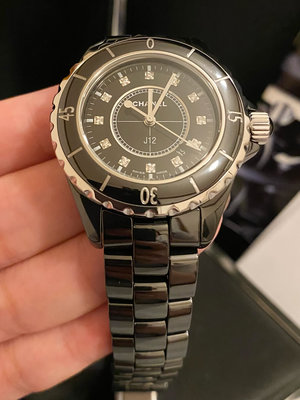 合法登記 保證真品‼️附購證、保固‼️9成新 12鑽 33mm Chanel 香奈兒 J12 陶瓷錶 白色 黑色