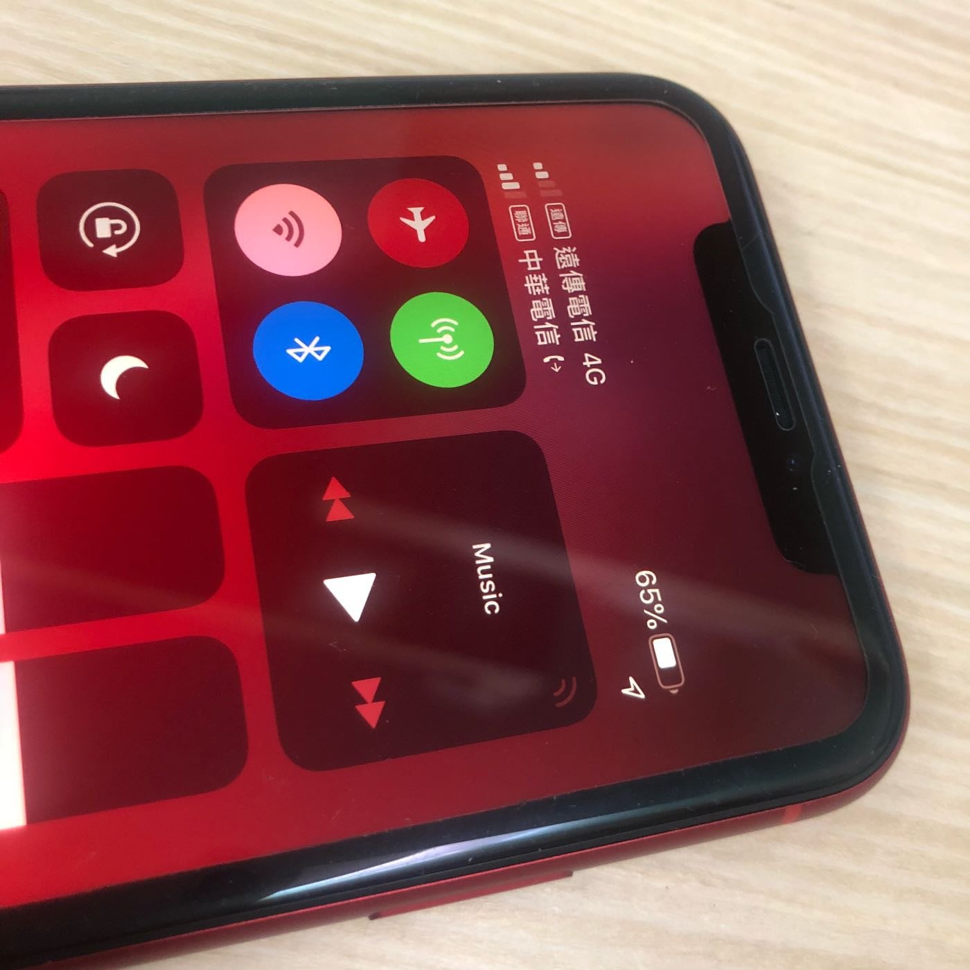 代購：最新上市港版雙卡iPhone XR 紅色128G，香港香港版真雙卡現貨XR