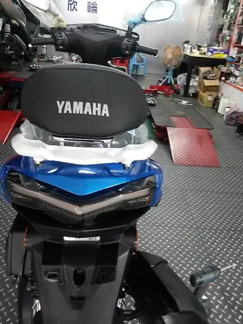 欣輪車業yamaha 魔多堂新勁戰四代勁戰4代公司後靠背組原廠公司售1050元 Yahoo奇摩拍賣