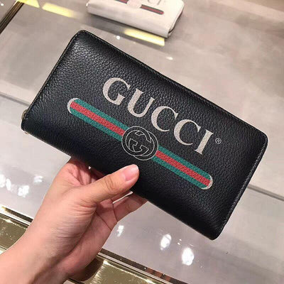 GUCCI 古馳 Print Logo 496317 黑色 白色 皮革 印花拉鍊長夾 手拿包 皮夾