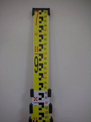 [測量儀器量販店]經緯儀/水準儀/水平儀專用-  7米標示尺/ 7米箱尺 /7米測量尺/伸縮式箱尺 塔尺