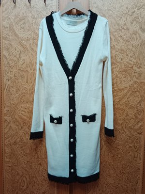全新【唯美良品】二件式韓國korea 米白色小香風大美珠釦針織洋裝(短褲針洋+針外)~ W204-996.